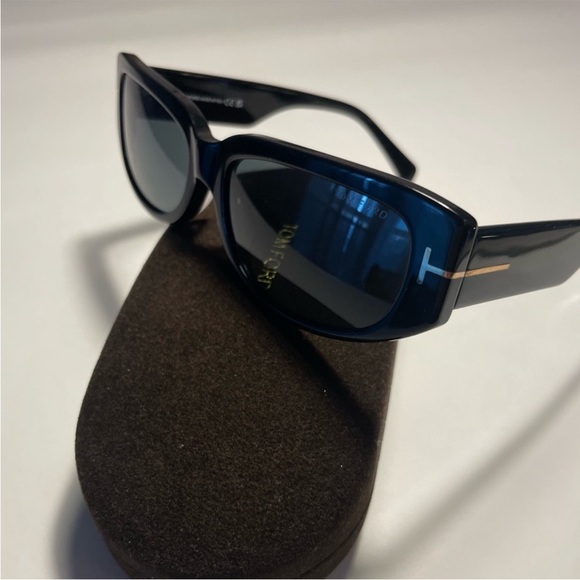 TOM FORD sunglasses - Picture 4 of 6